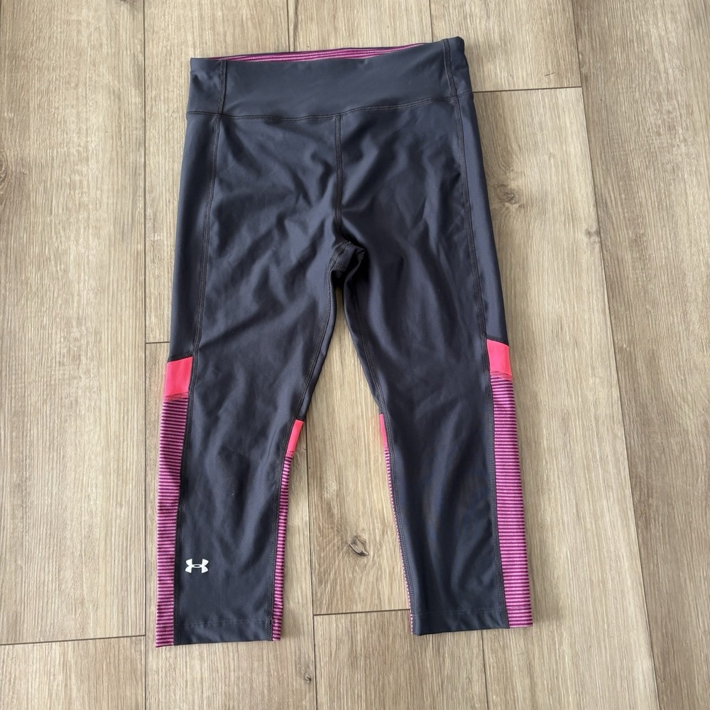 Under Armour Women's Heat‎ Gear Armour Capri Leggings Compression Workout Medium